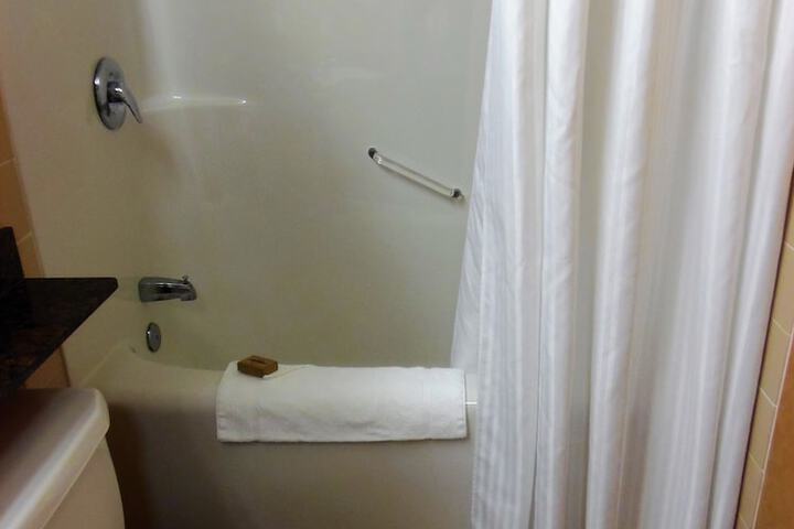 Room 26 of 42
