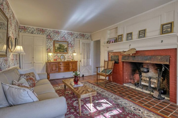 Open Hearth Inn