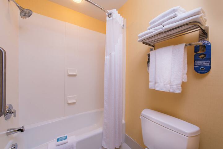 Holiday Inn Express Hotel and Suites Scranton by IHG