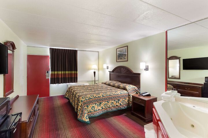 Room 14 of 43