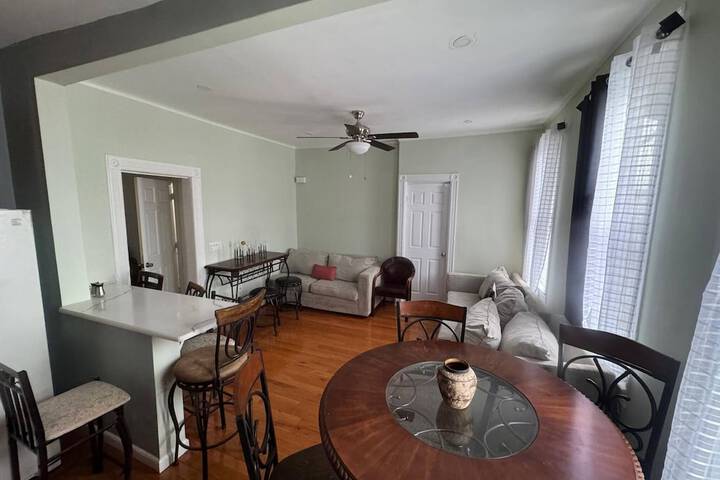 Huge 3 Bedrooms Apt 15 Minutes to NY City