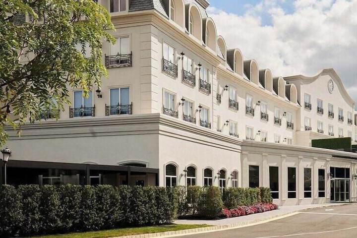 Chateau Grande Hotel