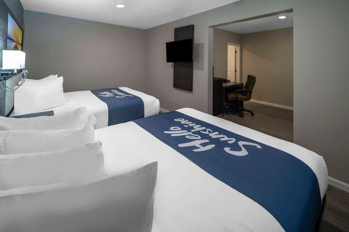 Room 13 of 26