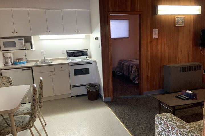 Room 33 of 34