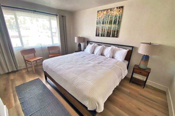 89 & Nine Motel