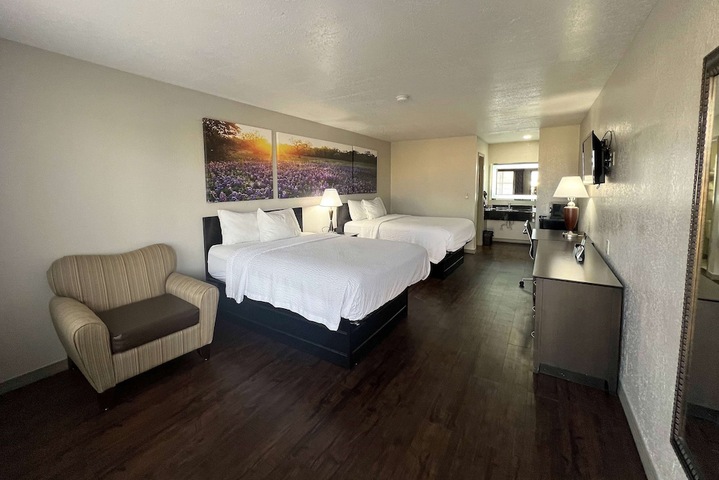 Room 16 of 24