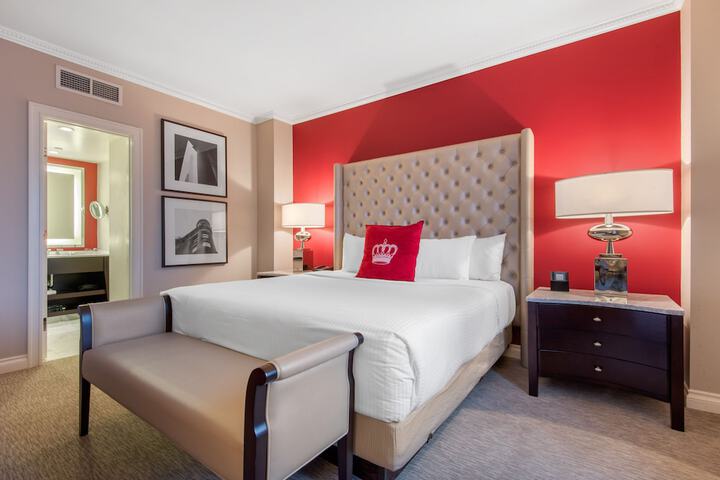 Room 26 of 111
