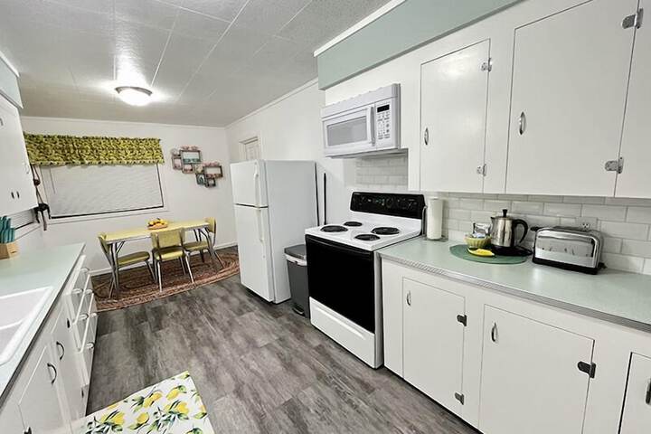 Cascade Motel