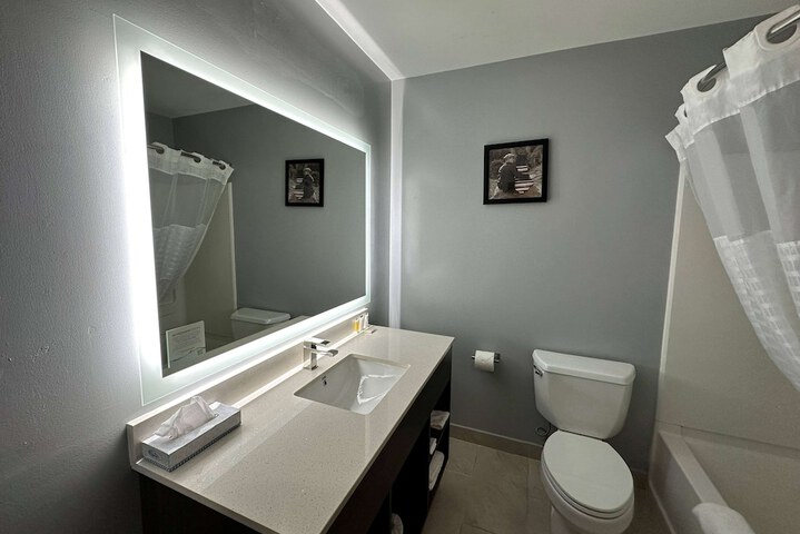 Room 21 of 31