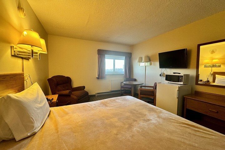 Room 13 of 17