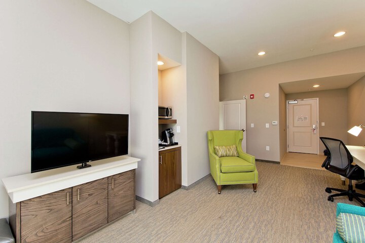 Room 43 of 68