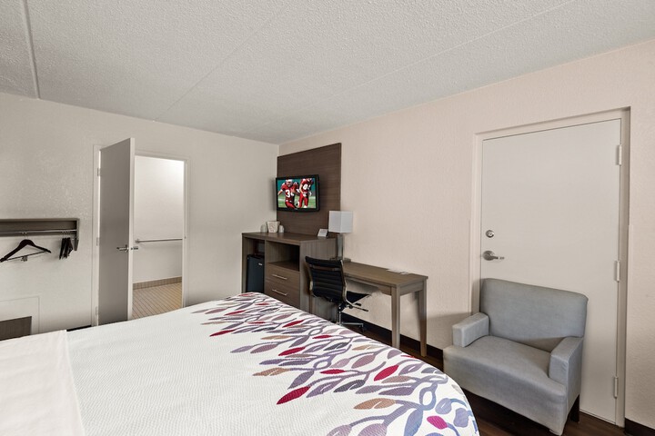 Room 20 of 33