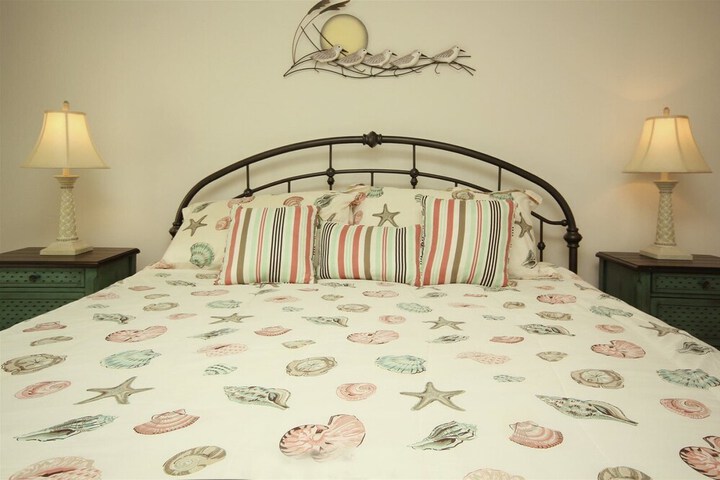 28C Sandpiper Bay