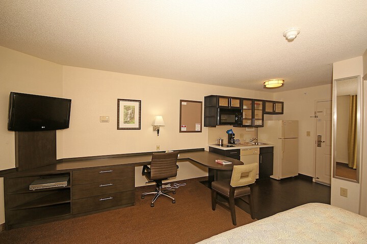 Room 17 of 25