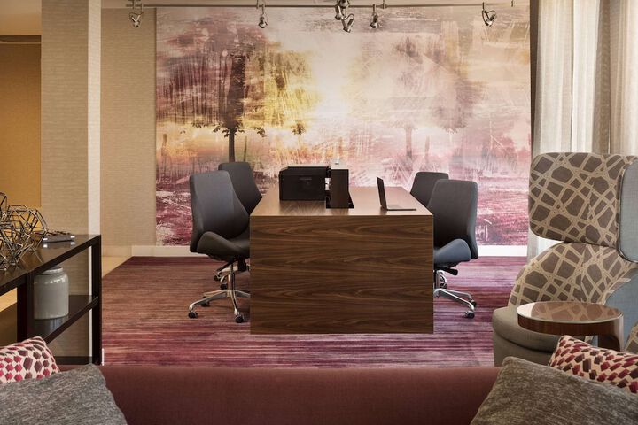 Business Center 27 of 27