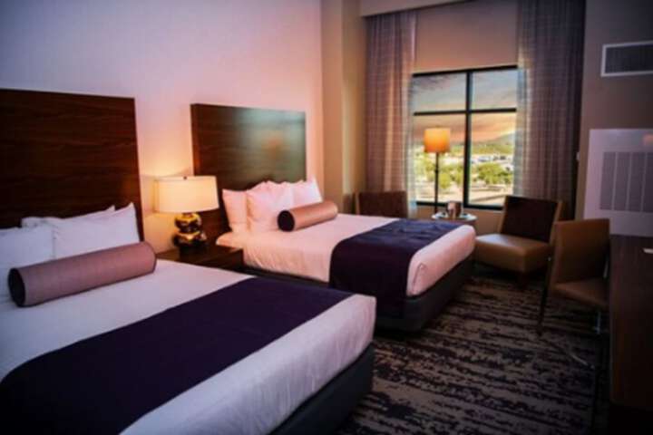 Room 8 of 17