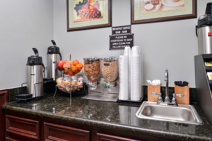 Breakfast/Coffee Service 32 of 32