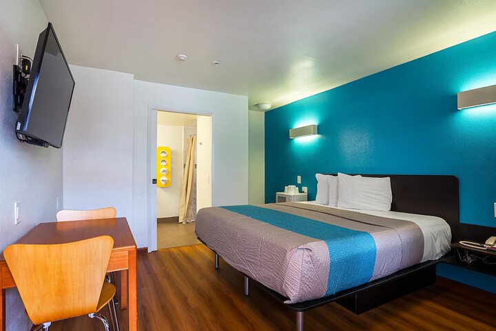 Room 22 of 31