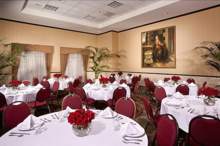 Ballroom/Hall 51 of 64