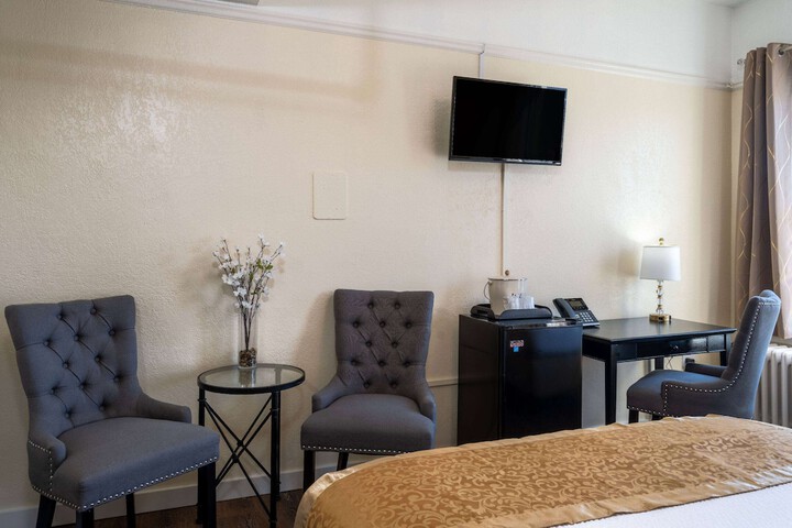 Room 51 of 67