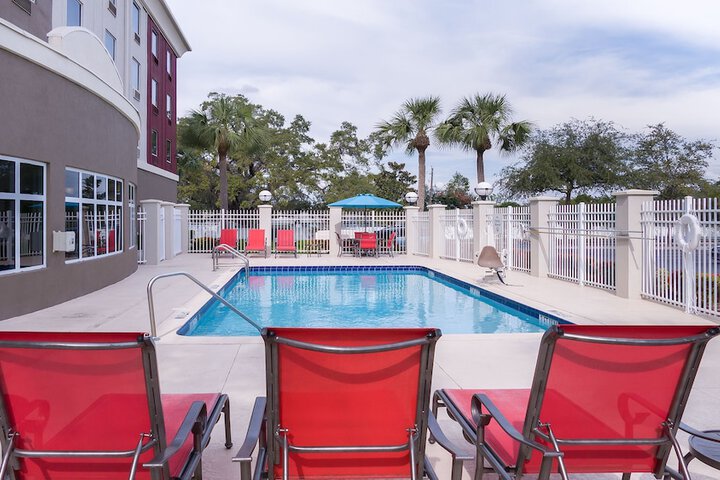 Pool 6 of 46