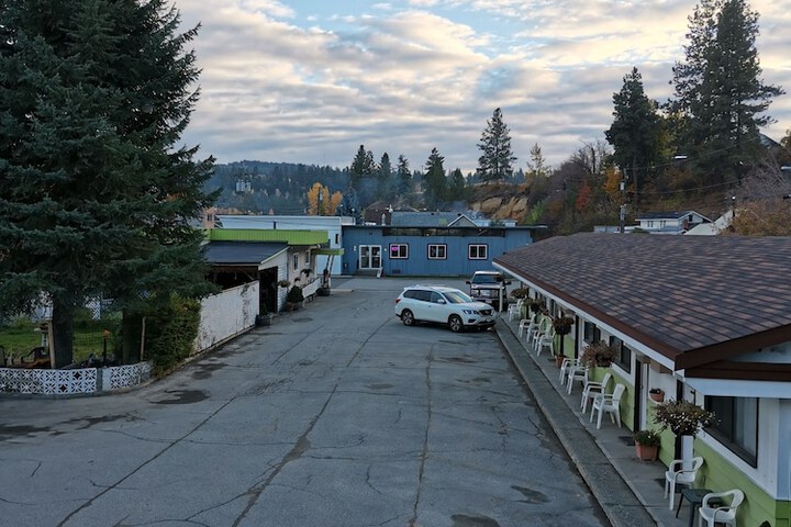 Cedars Motel