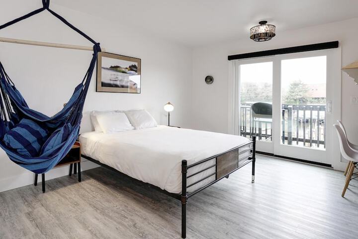 Room 34 of 47