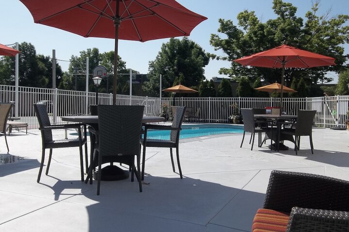 Pool 6 of 40
