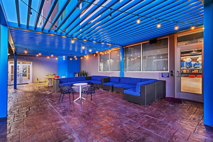 Terrace/Patio 24 of 25