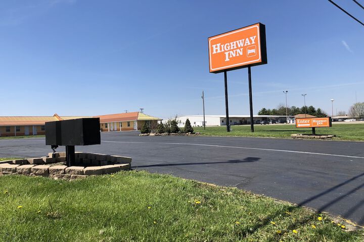 Highway Inn