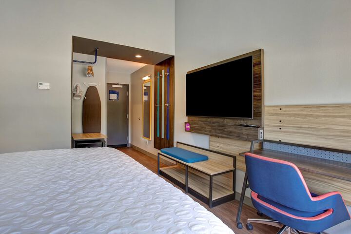 Tru by Hilton Grand Prairie