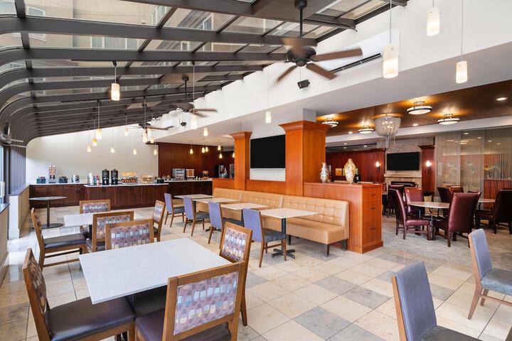 Eastgate Hotel BW Signature Collection
