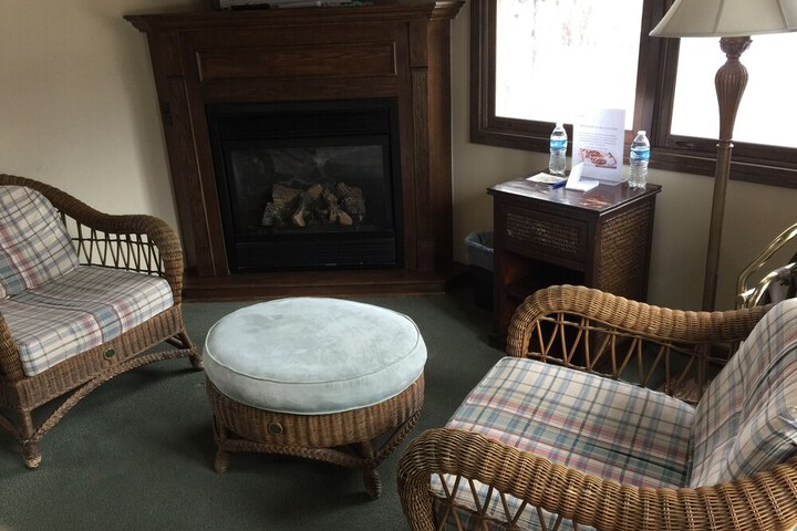 Room 41 of 57