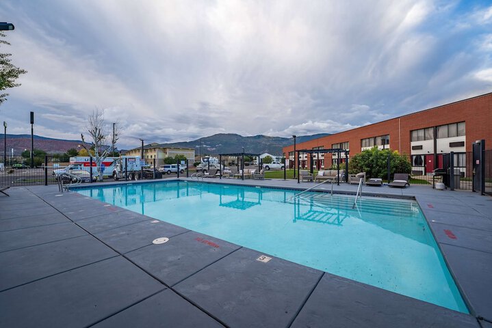 Pool 18 of 129
