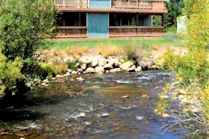 Twin Rivers Condominiums by Alderwood Colorado Management