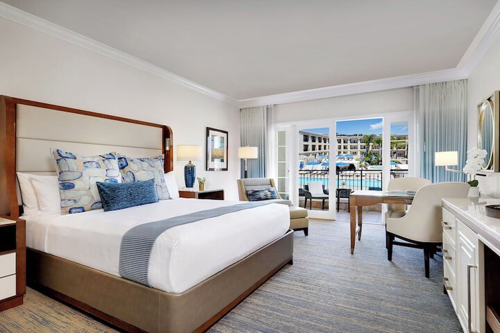 Balboa Bay Resort