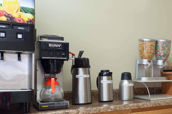 Breakfast/Coffee Service 15 of 15