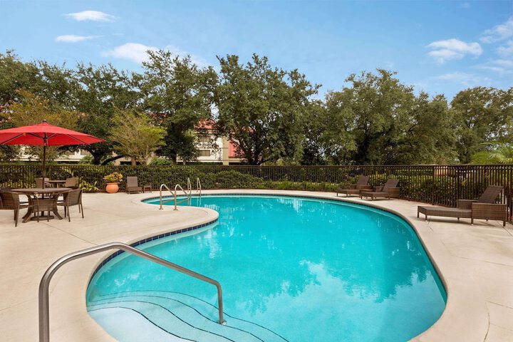 Ramada by Wyndham Suites Orlando Airport
