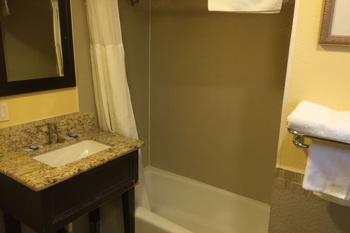 Room 18 of 60