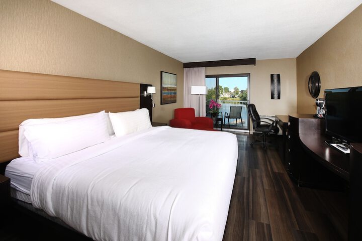 Room 44 of 117