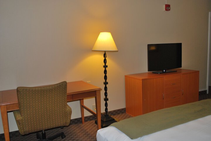 Room 17 of 46
