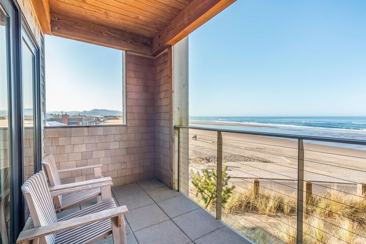 Headlands Coastal Lodge & Spa