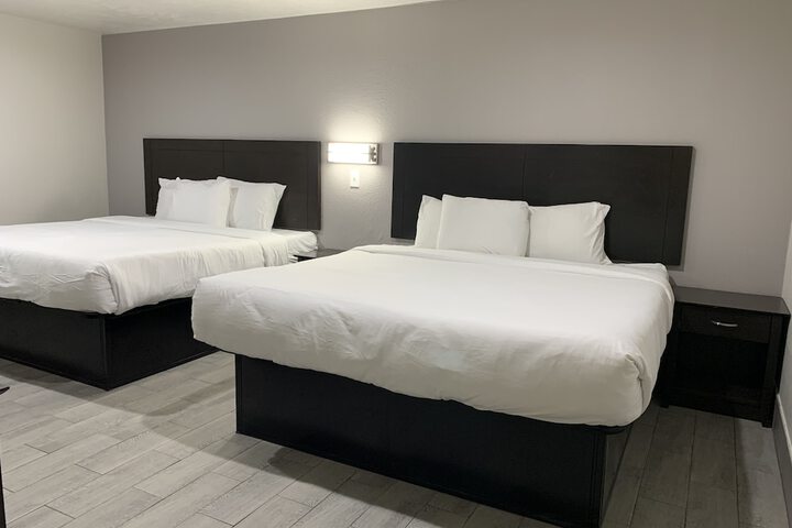Room 17 of 36