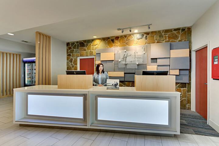 Hotel 9 of 84