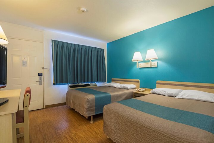 Room 35 of 36