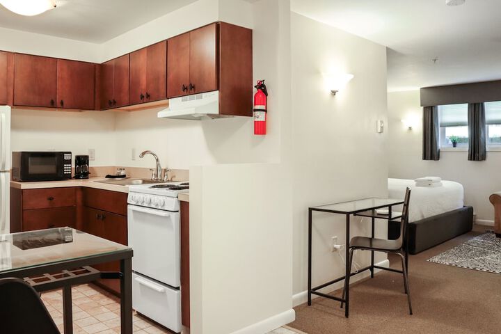 Room 30 of 43