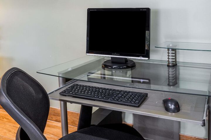 Business Center 49 of 49