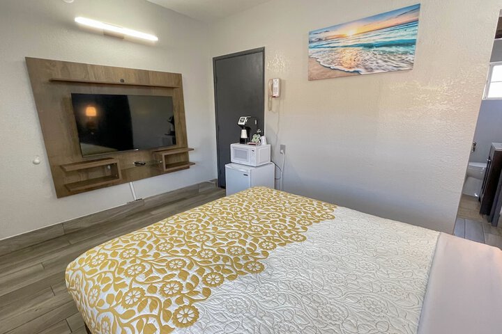 Room 17 of 29