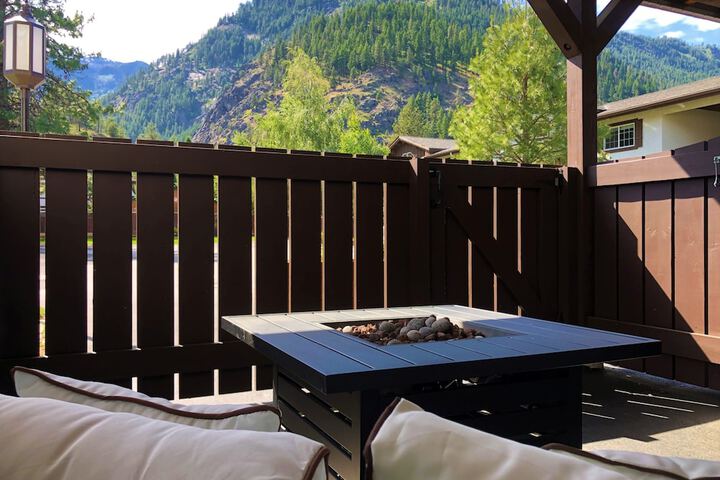 Blue Elk Inn