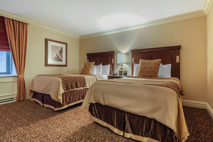 Omni William Penn Hotel